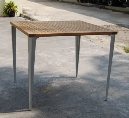 Mobiliário de mesa em Ancara