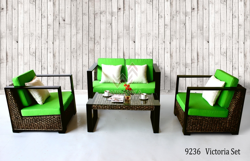 Victoria rattan living set