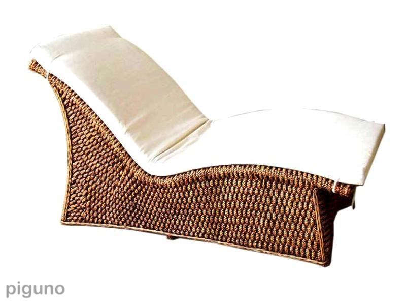 Shefali Day Bed