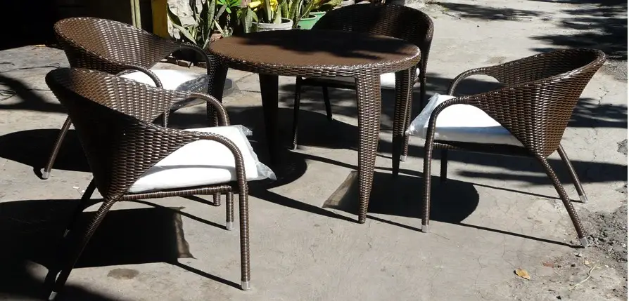 Renggo Synthetic rattan dining set