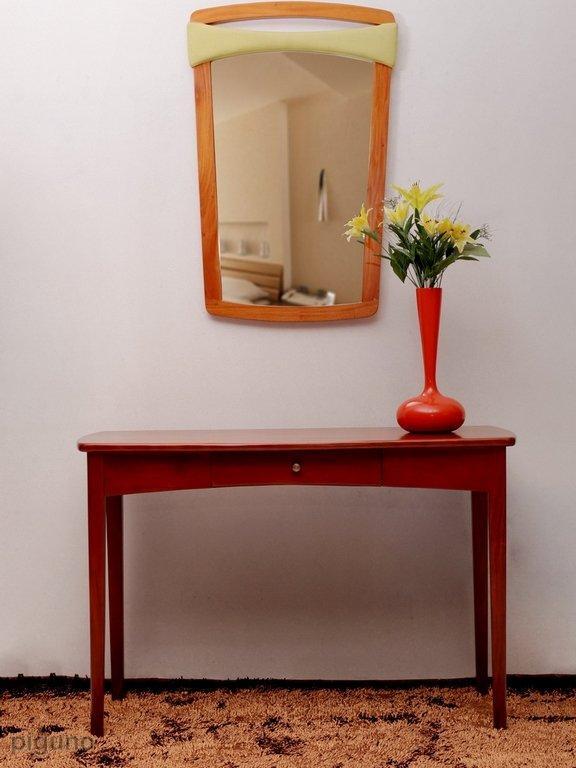 Clove Console & Mirror