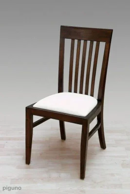 Jacquilyn Chair