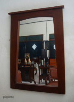 Arwana Mirror