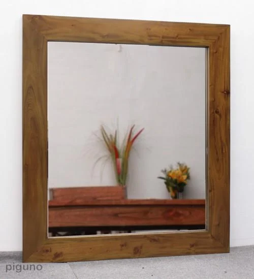 Pamela Mirror