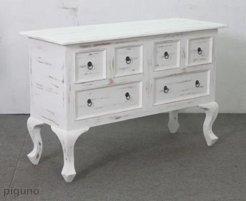 Bizzare sideboard
