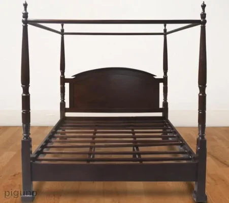 Pencil Poster Bed